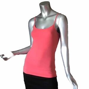 No Boundaries Medium Fitted Stretch Tank Top Coral Pink Scoop Neck